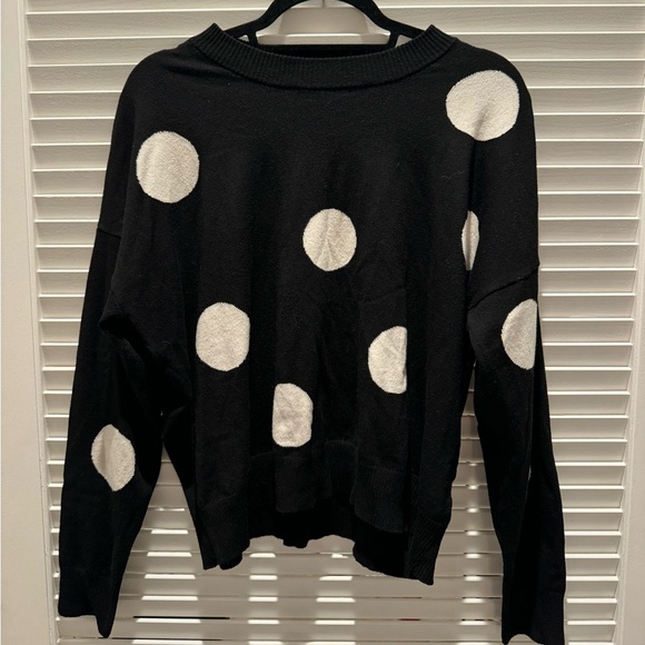 T Tahari Sweaters - T Tahari Black and Ivory / Cream / White Polka Dot Crewneck Sweater